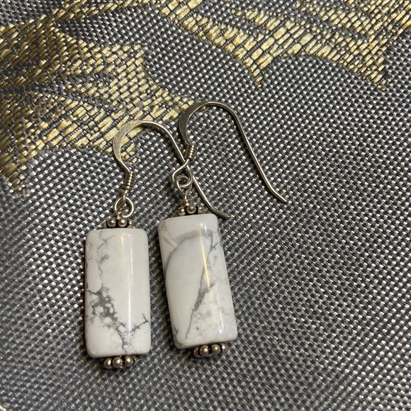Jewelry - Genuine natural Howlite stone earrings.